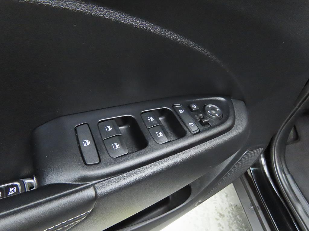 HYUNDAI Venue - Vista 12