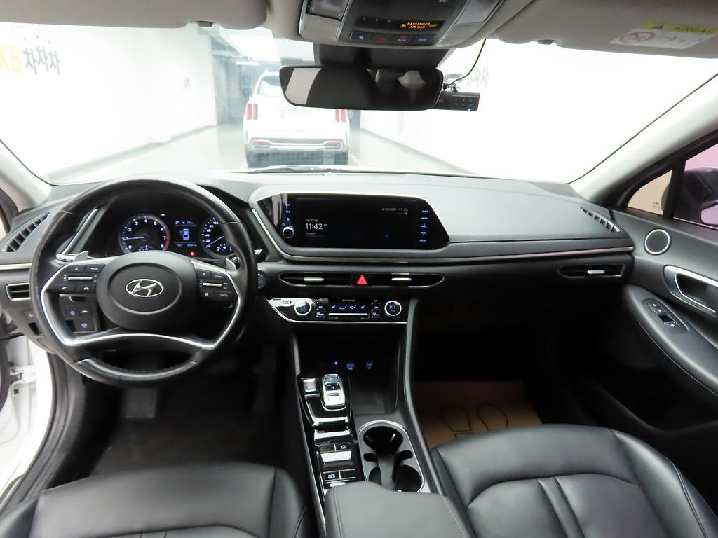 HYUNDAI Sonata - Vista 7