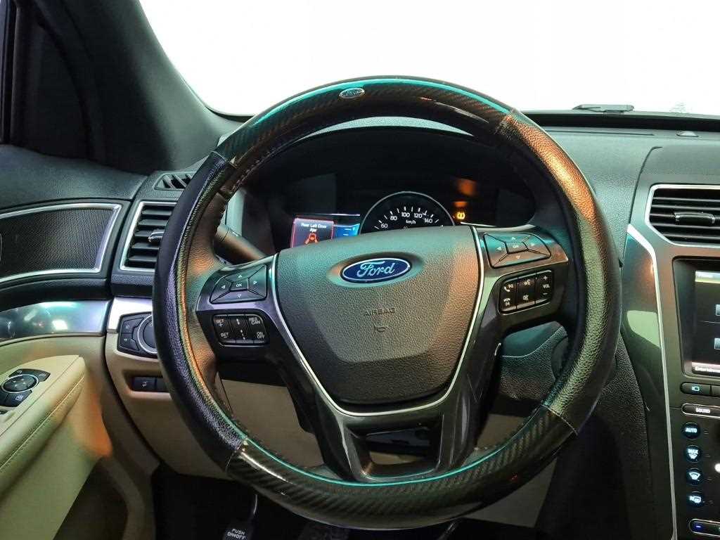 Ford Explorer - Vista 9
