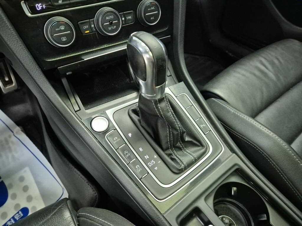 Volkswagen Golf - Vista 8