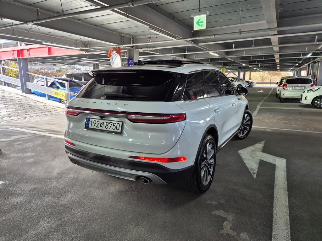 Lincoln Corsair - Vista 6