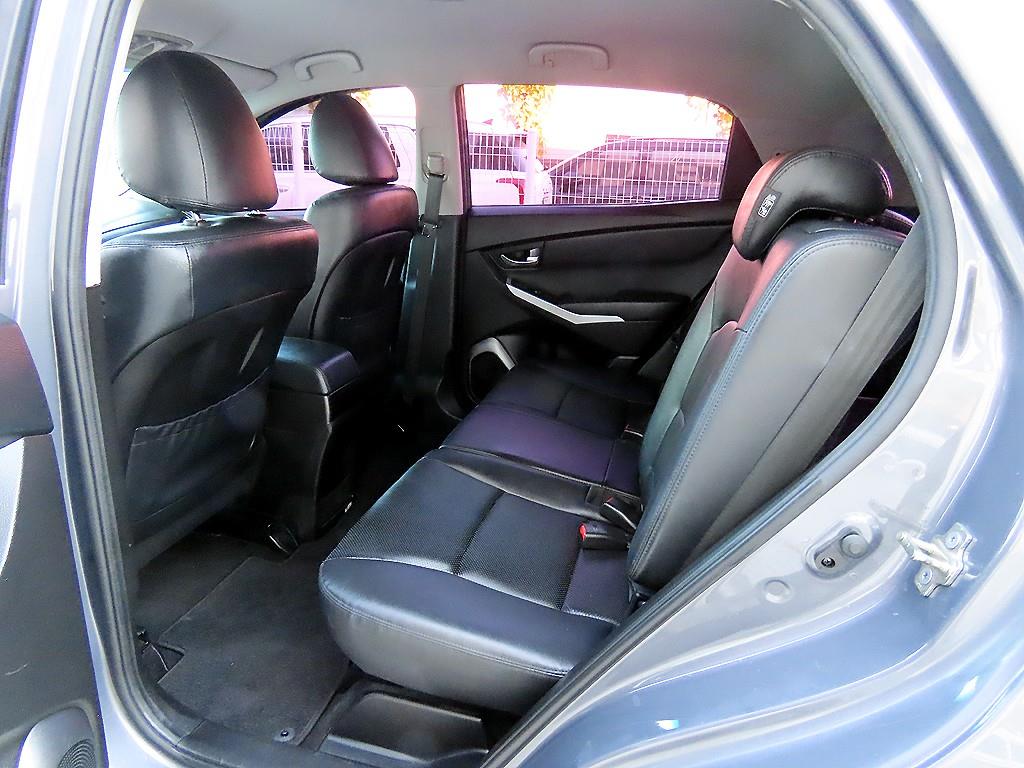 Ssangyong Korando - Vista 6