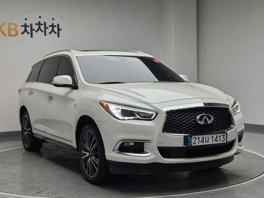 Infiniti QX - Vista 4