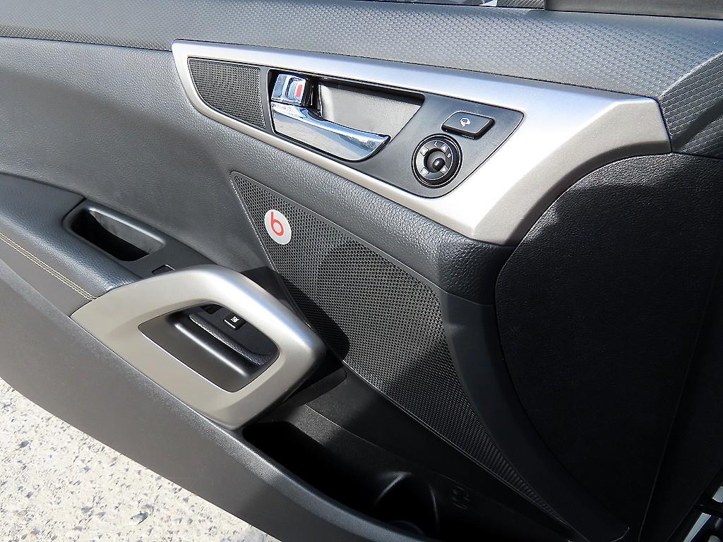 HYUNDAI Veloster - Vista 11