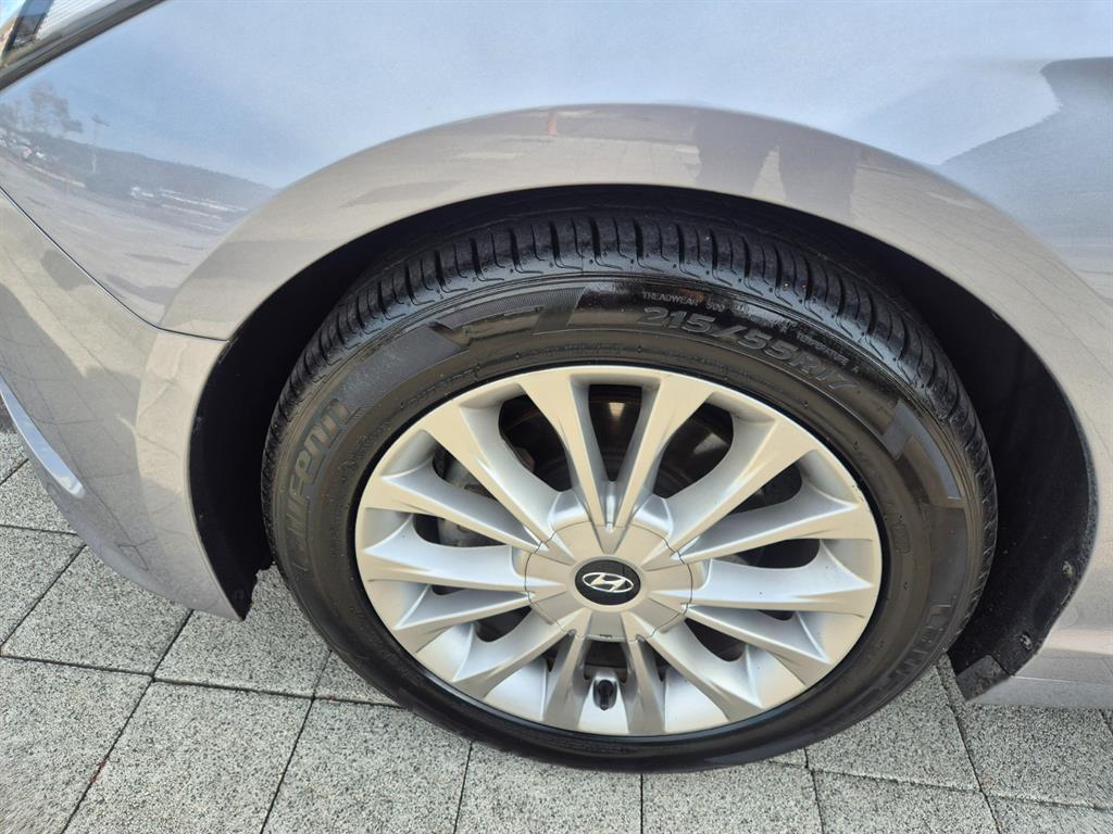 HYUNDAI Sonata - Vista 10