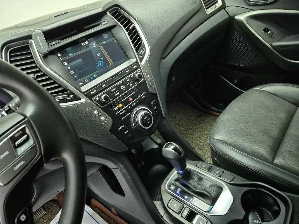 HYUNDAI Santa Fe - Vista 10