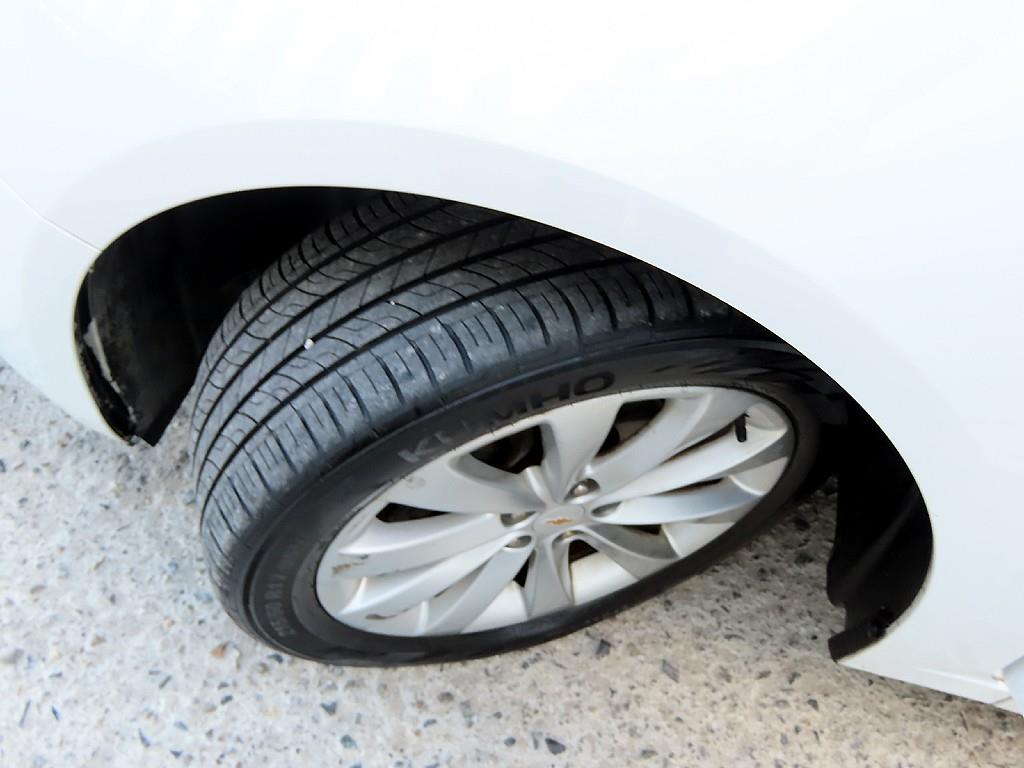 Chevrolet Cruise 2016 Blanco - Importación desde Corea - HF Imports Iquique - Foto 19