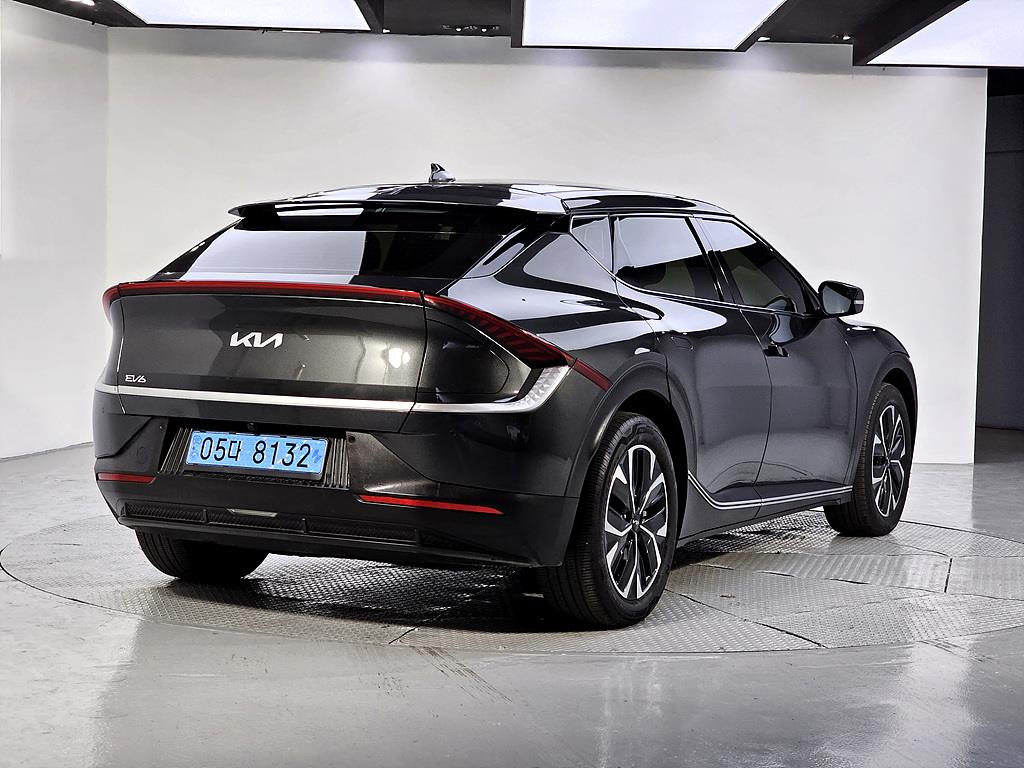 KIA EV6 - Vista 4