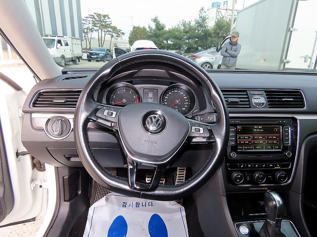 Volkswagen Passat - Vista 8