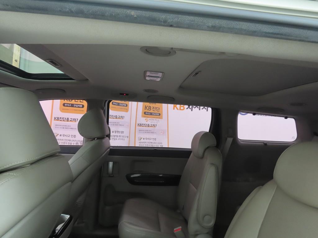 KIA Carnival 2015 - Importación desde Corea - HF Imports Iquique - Foto 18