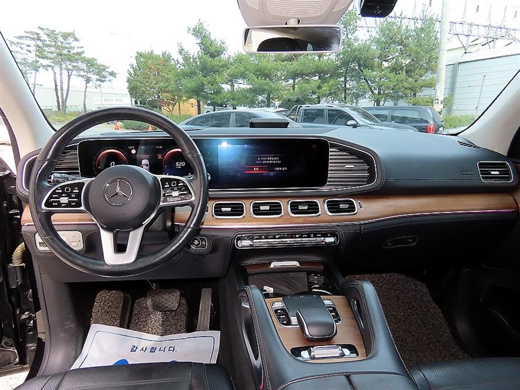 Mercedes Benz GLE Class - Vista 7