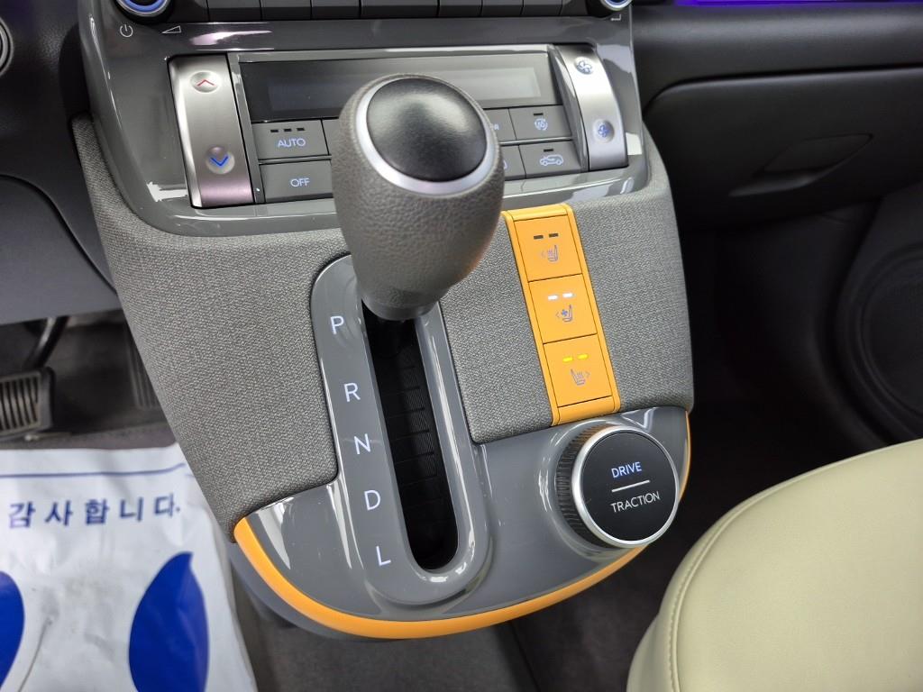 HYUNDAI Casper - Vista 8