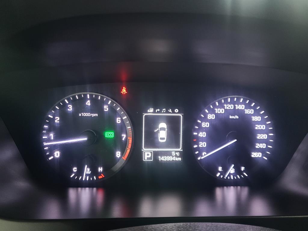 HYUNDAI Sonata - Vista 5