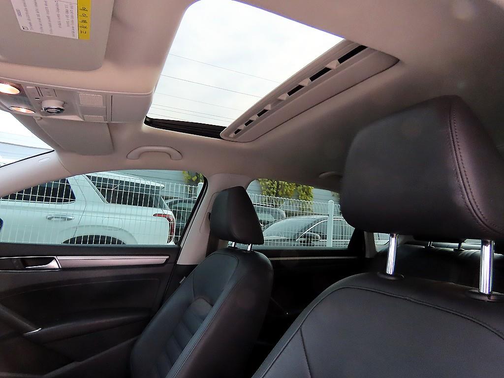 Volkswagen Passat 2016 Blanco - Importación desde Corea - HF Imports Iquique - Foto 17