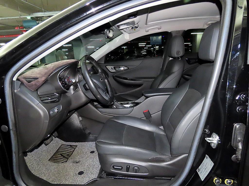 Chevrolet Malibu - Vista 6