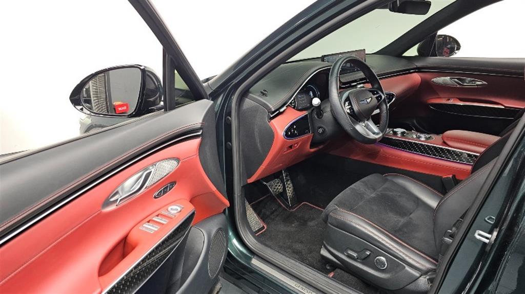 Genesis GV70 - Vista 11