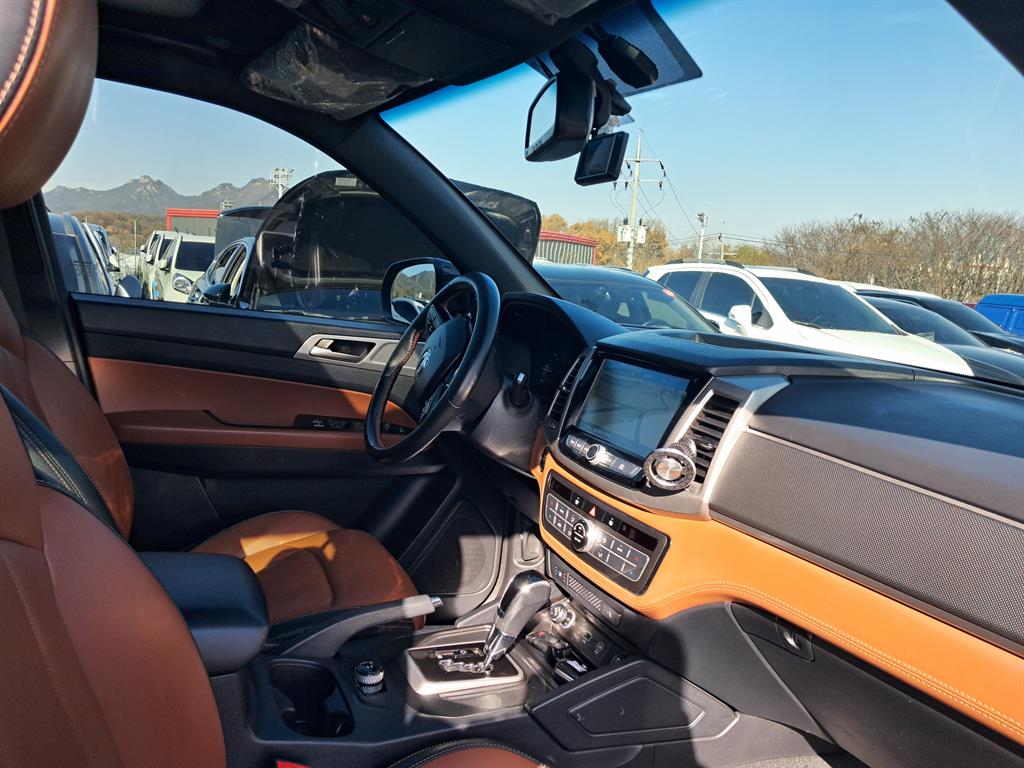 Ssangyong Rexton 2018 Gris - Importación desde Corea - HF Imports Iquique - Foto 17