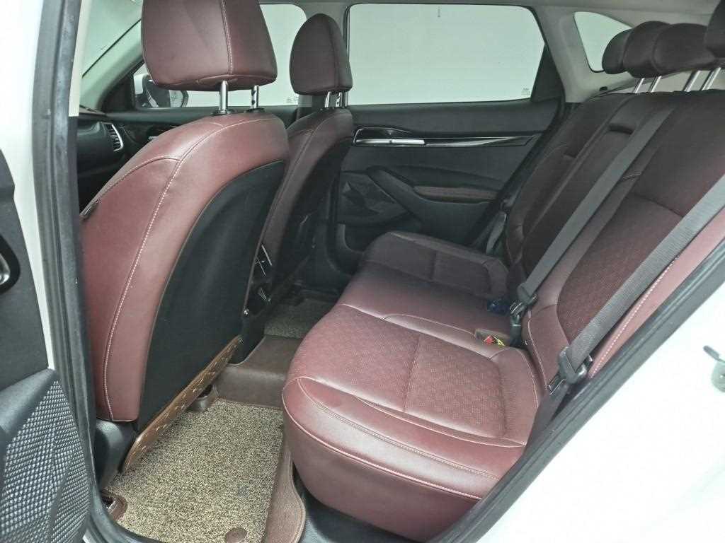 KIA Seltos - Vista 12