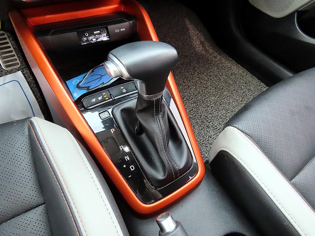 KIA Stonic - Vista 11