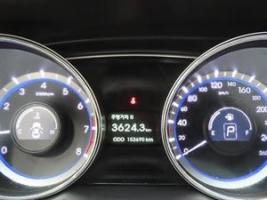 HYUNDAI Sonata - Vista 12