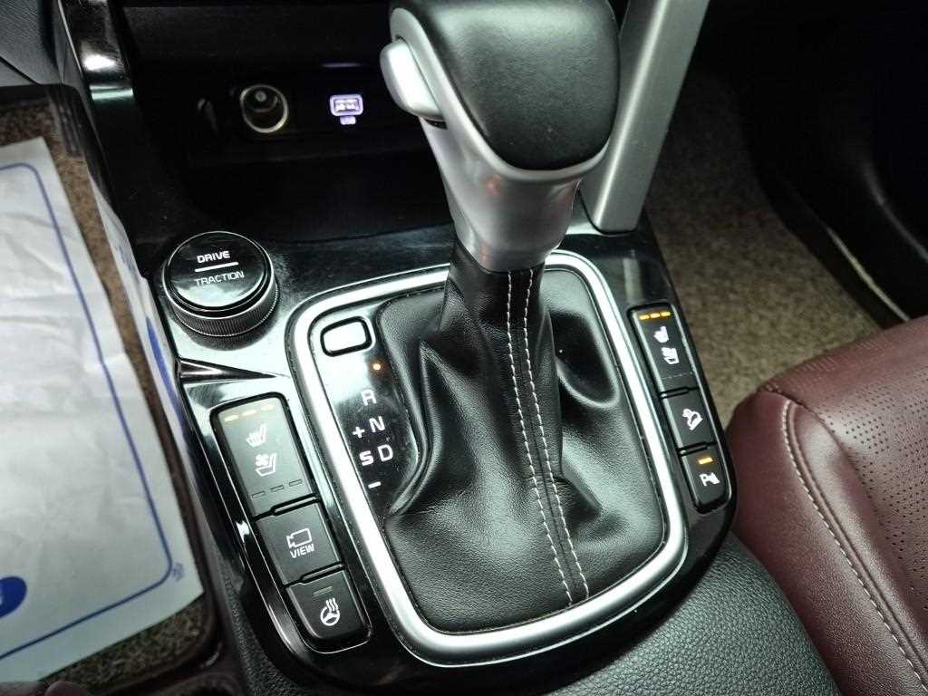 KIA Seltos - Vista 8