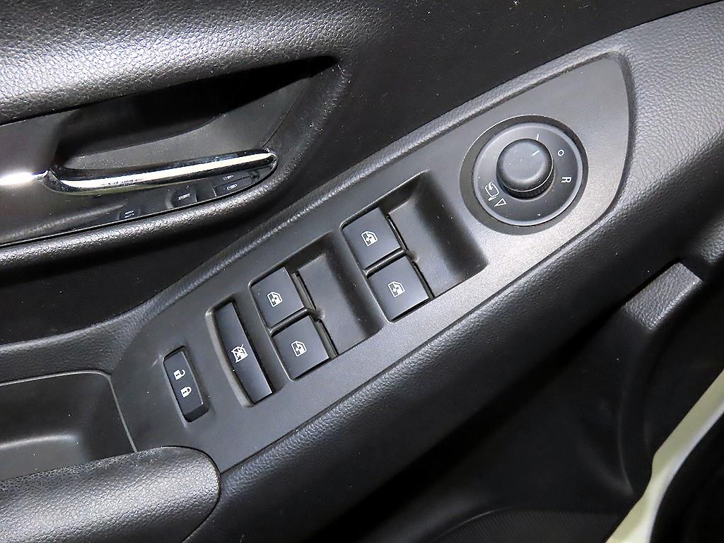 Chevrolet Trax 2015 Blanco - Importación desde Corea - HF Imports Iquique - Foto 13