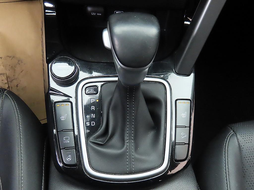 KIA Seltos - Vista 10