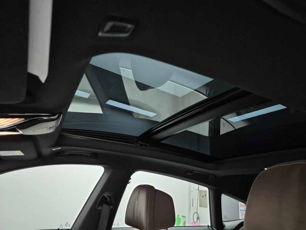 BMW Gran Turismo 2021 Blanco - Importación desde Corea - HF Imports Iquique - Foto 13