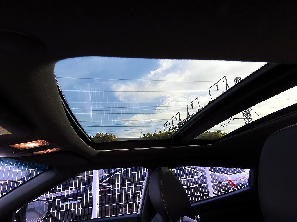 HYUNDAI Veloster 2017 Blanco - Importación desde Corea - HF Imports Iquique - Foto 17