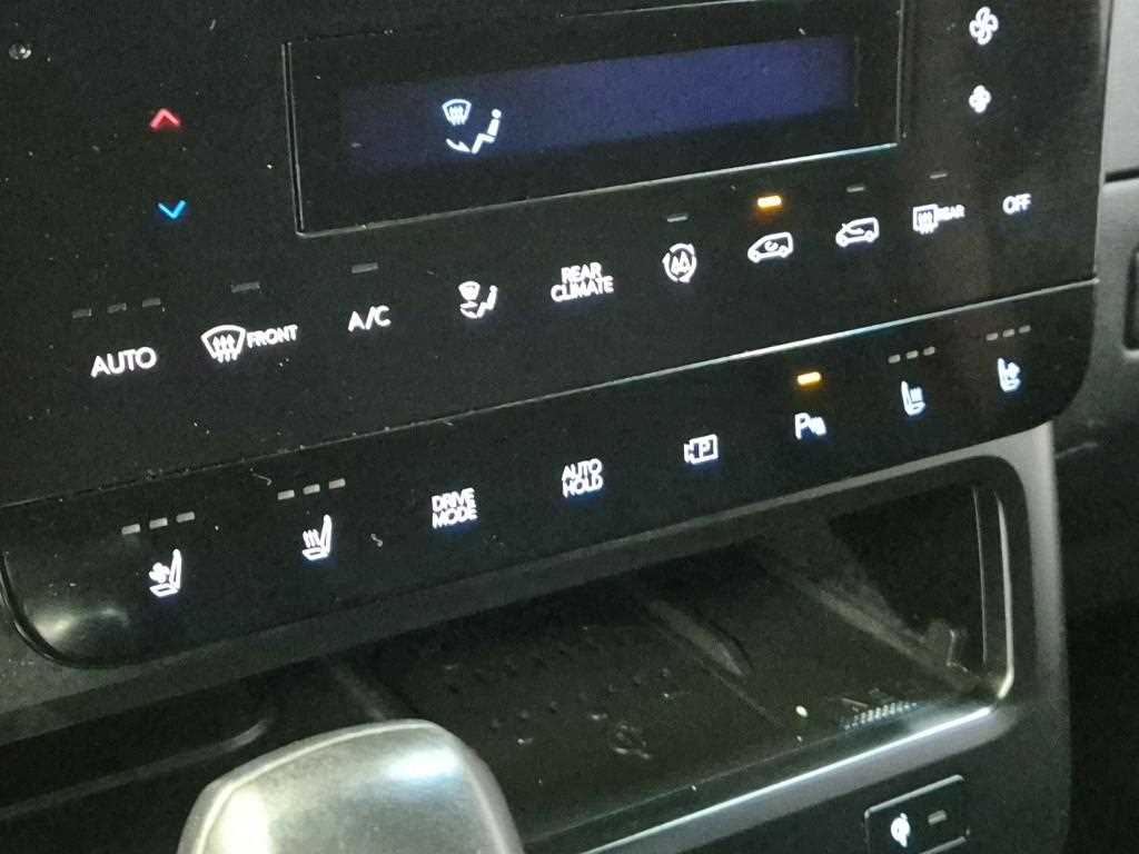 HYUNDAI Staria 2023 Gris - Importación desde Corea - HF Imports Iquique - Foto 18