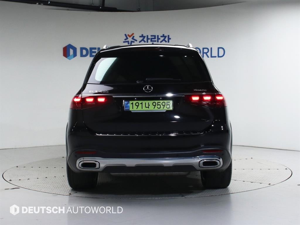 Mercedes Benz GLS Class - Vista 4