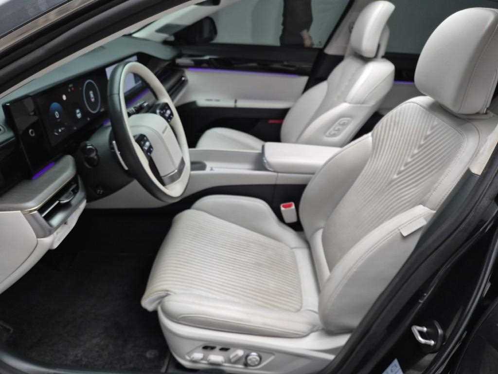 HYUNDAI Grandeur - Vista 11