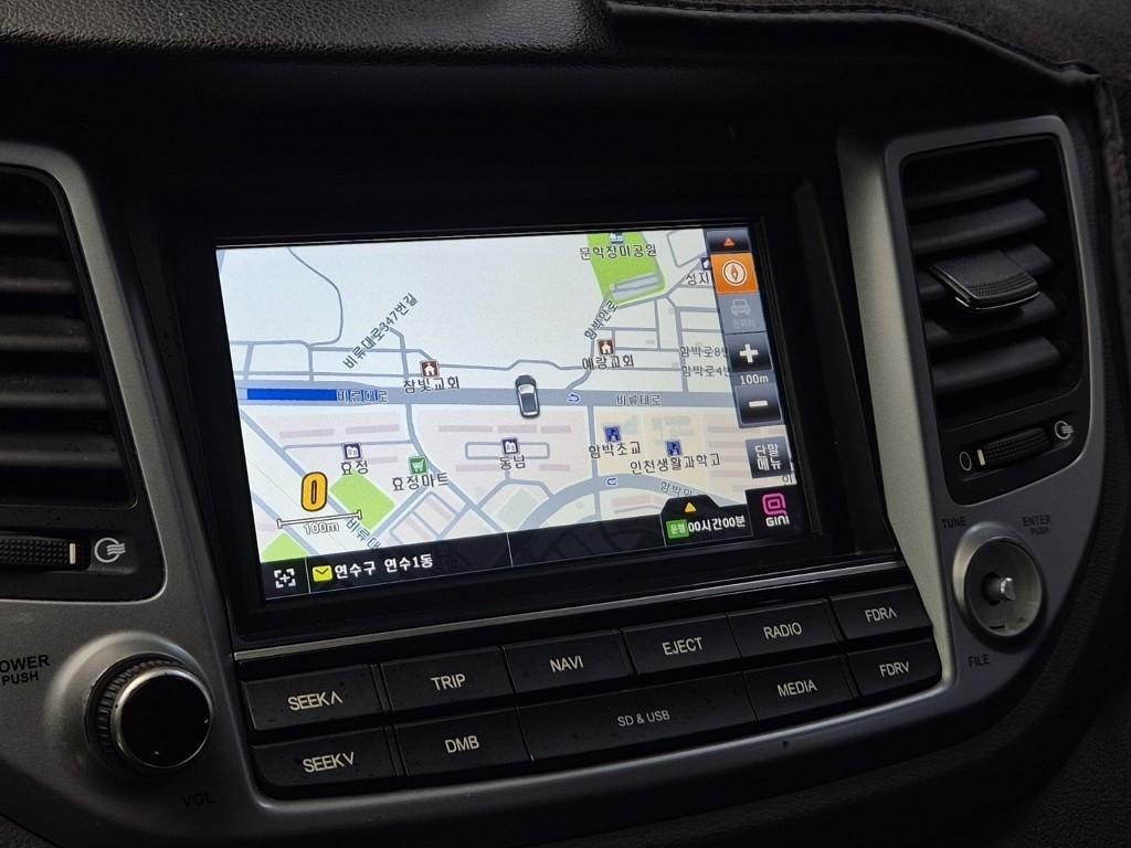 HYUNDAI Tucson 2017 Gris - Importación desde Corea - HF Imports Iquique - Foto 13