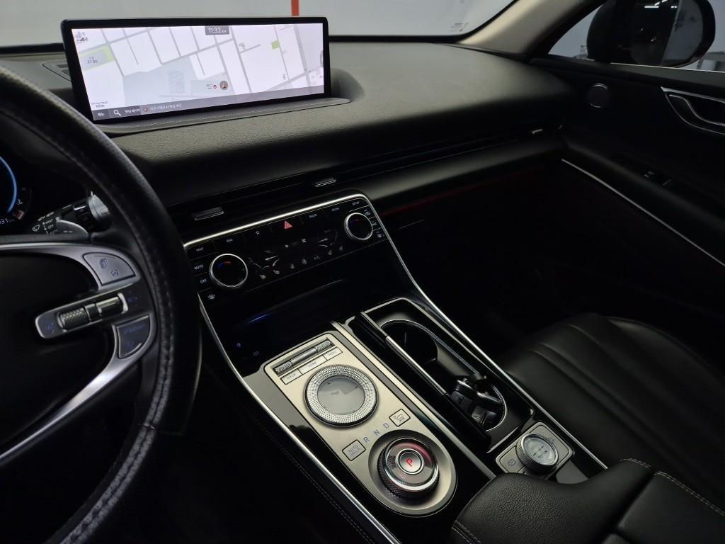 Genesis GV80 - Vista 10