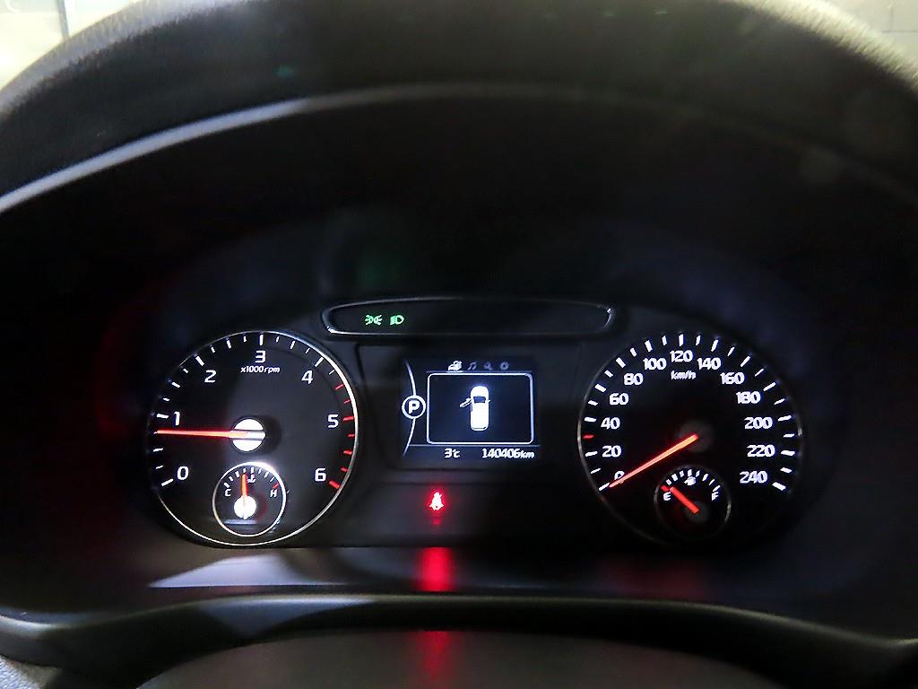 KIA Sorento - Vista 9