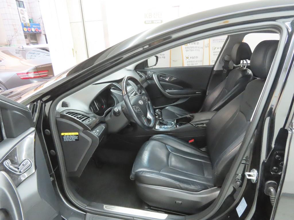 HYUNDAI Grandeur - Vista 5