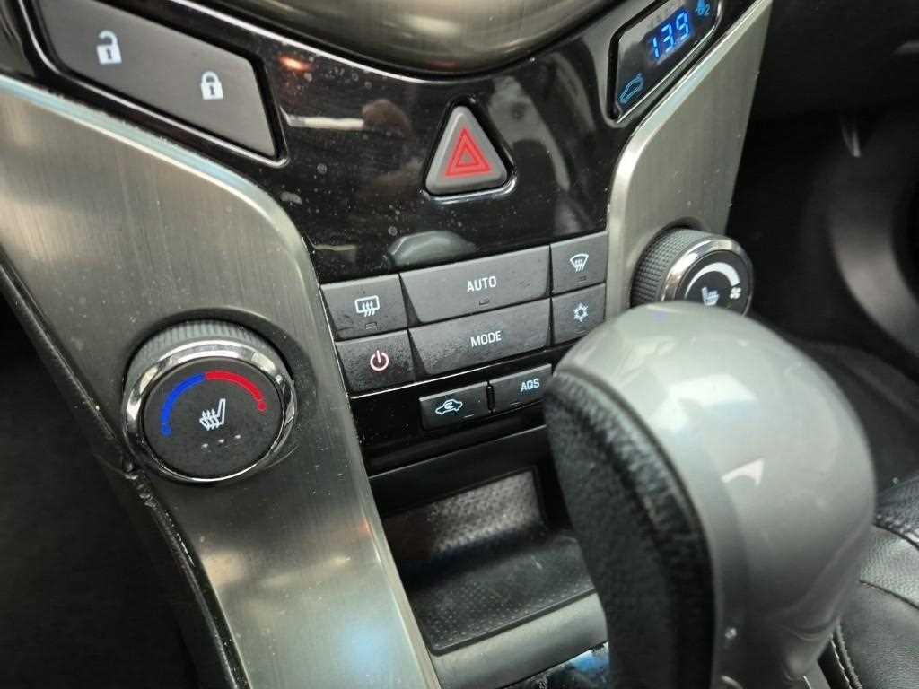 Chevrolet Cruise 2014 Blanco - Importación desde Corea - HF Imports Iquique - Foto 18