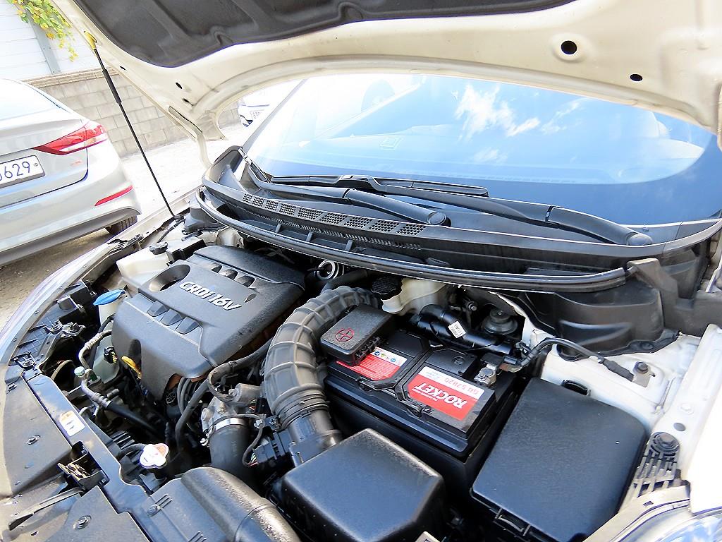 KIA K3 2015 Blanco - Importación desde Corea - HF Imports Iquique - Foto 17