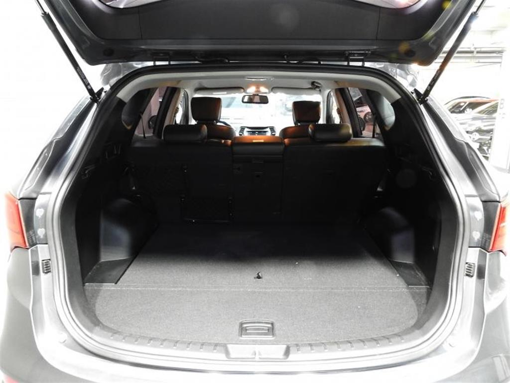 HYUNDAI Santa Fe - Vista 6