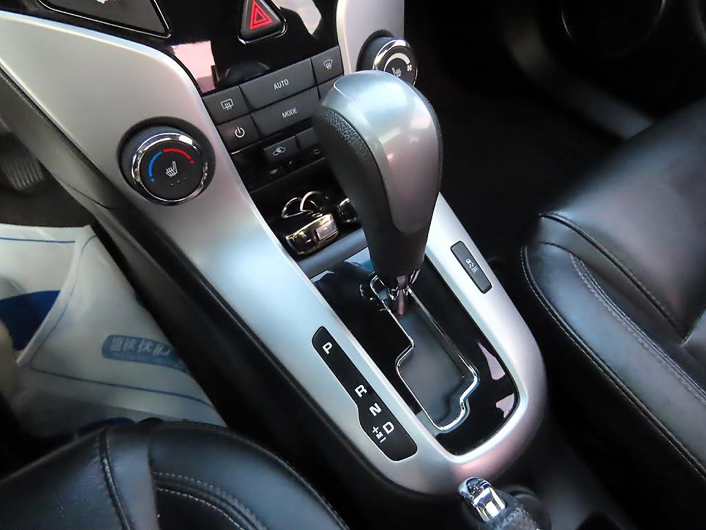 Chevrolet Cruise - Vista 10