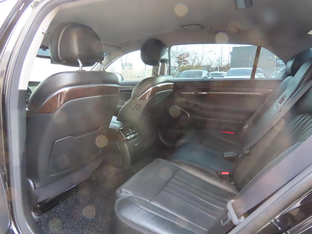 Genesis EQ900 - Vista 11