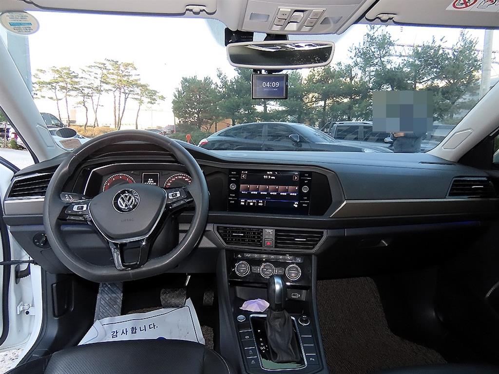 Volkswagen Jetta - Vista 7