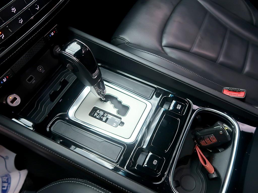 Ssangyong Rexton 2018 Negro - Importación desde Corea - HF Imports Iquique - Foto 10