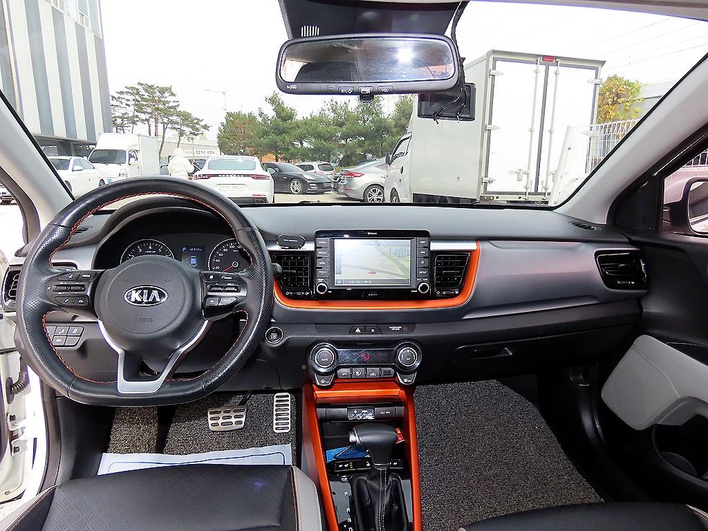 KIA Stonic - Vista 7