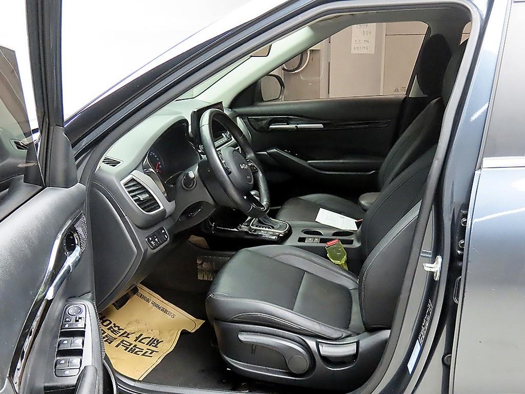 KIA Seltos - Vista 5