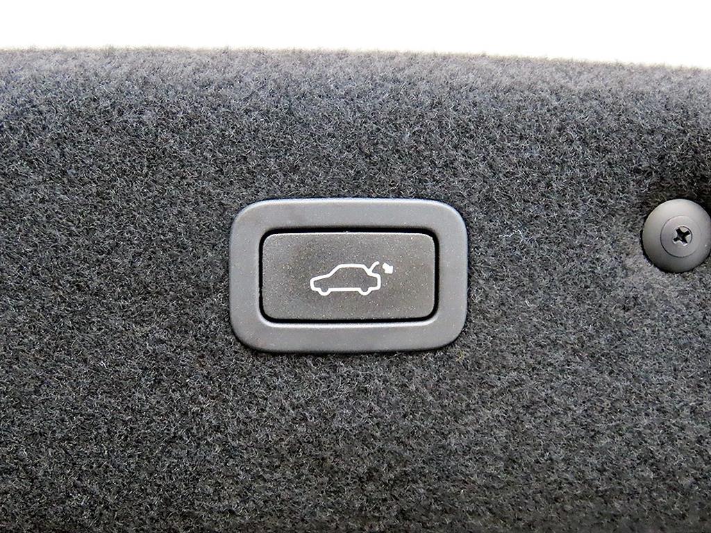 Jaguar XF 2016 Blanco - Importación desde Corea - HF Imports Iquique - Foto 17