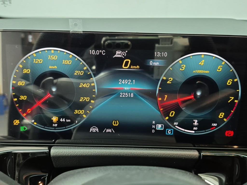 Mercedes Benz GLA Class - Vista 7