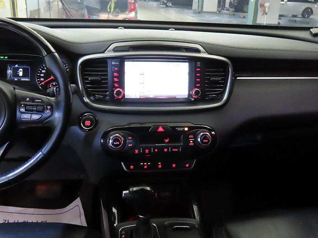 KIA Sorento - Vista 11
