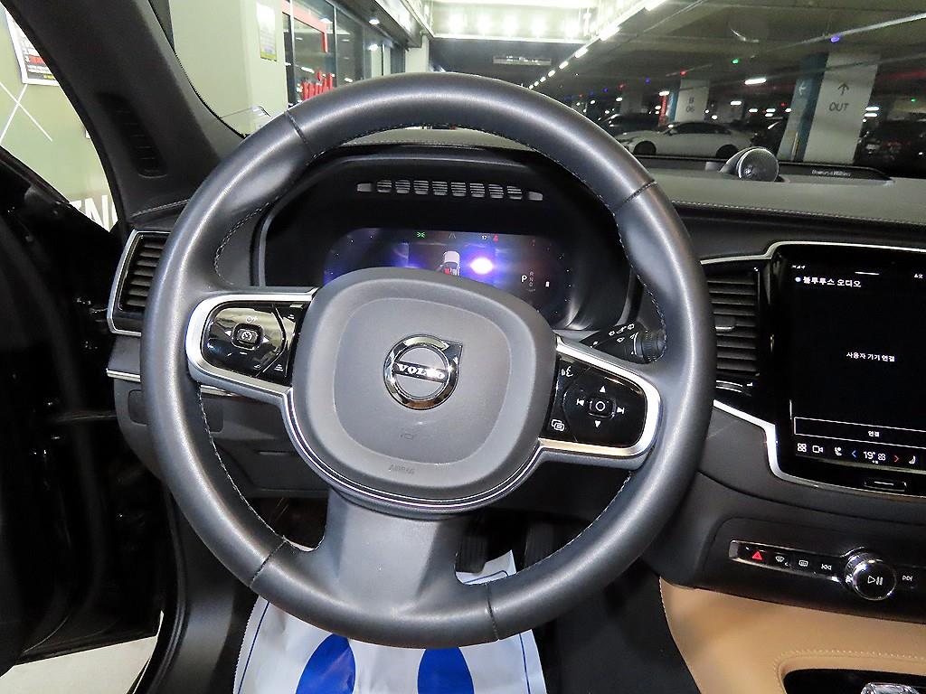 Volvo XC90 - Vista 8