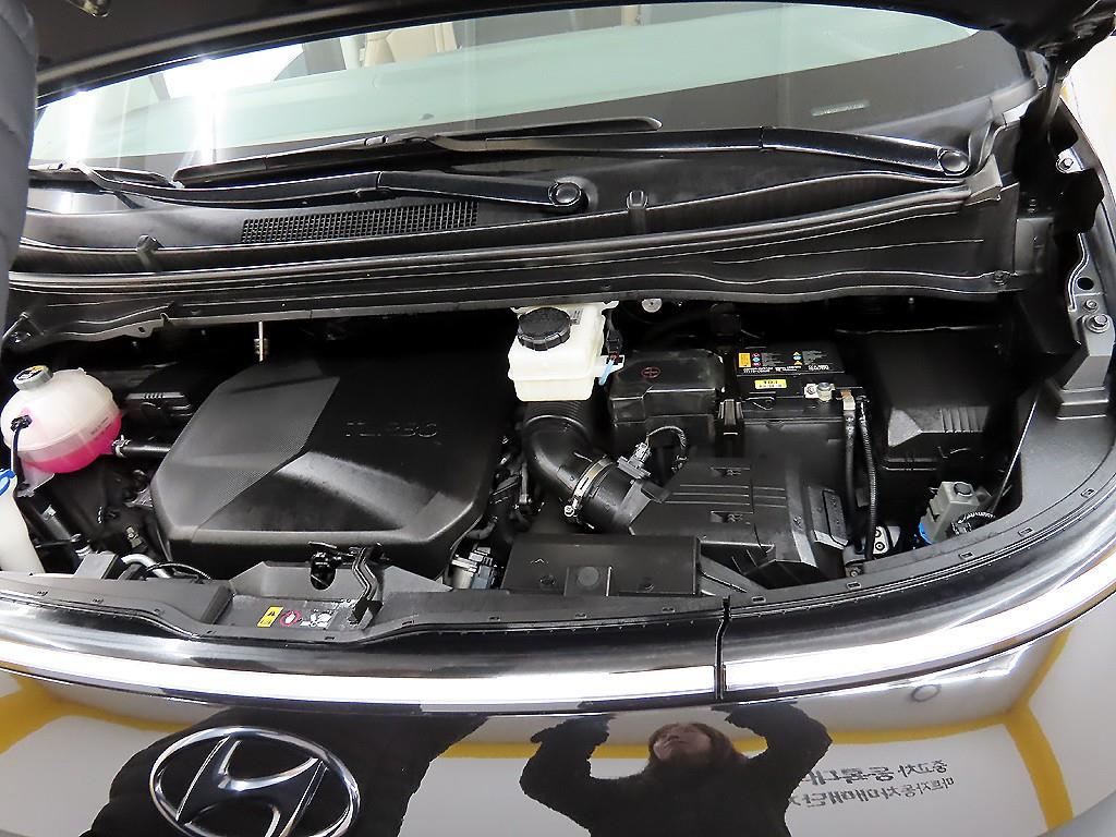 HYUNDAI Staria 2023 Negro - Importación desde Corea - HF Imports Iquique - Foto 18